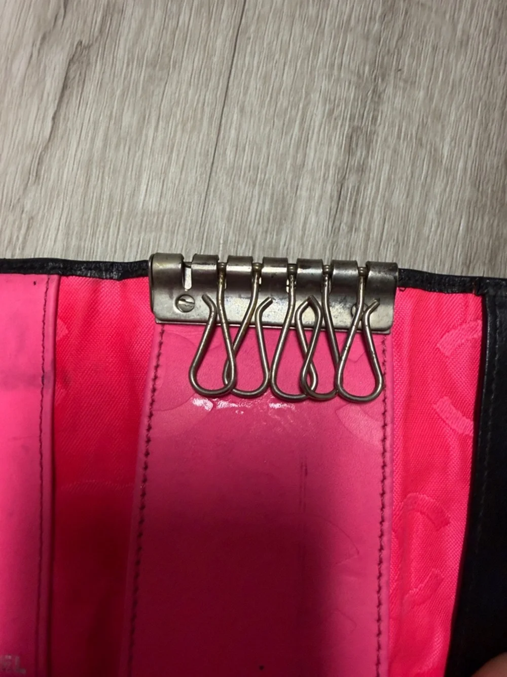 Chanel Authentic Black and White Quilted Women's Keyholder - Picture 3 of 8